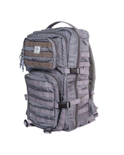 Morral Guardián Táctico 34 Litros Resistente y Versátil Sistema Molle Gris Frente